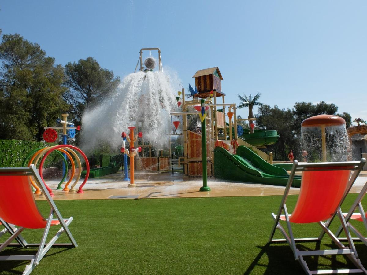 Campsite Regency Holiday Tour Operateur Dans Camping 5 Etoiles Frejus, Cote D'azur 5*