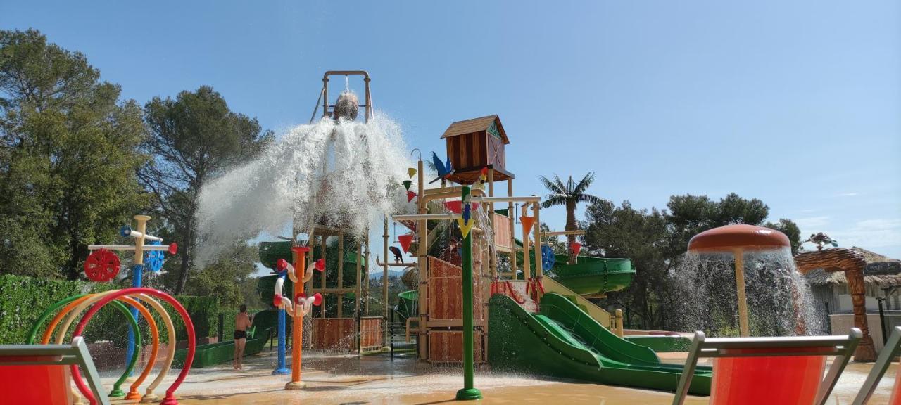 Regency Holiday Tour Operateur Dans Camping 5 Etoiles Frejus, Cote D'azur Campsite