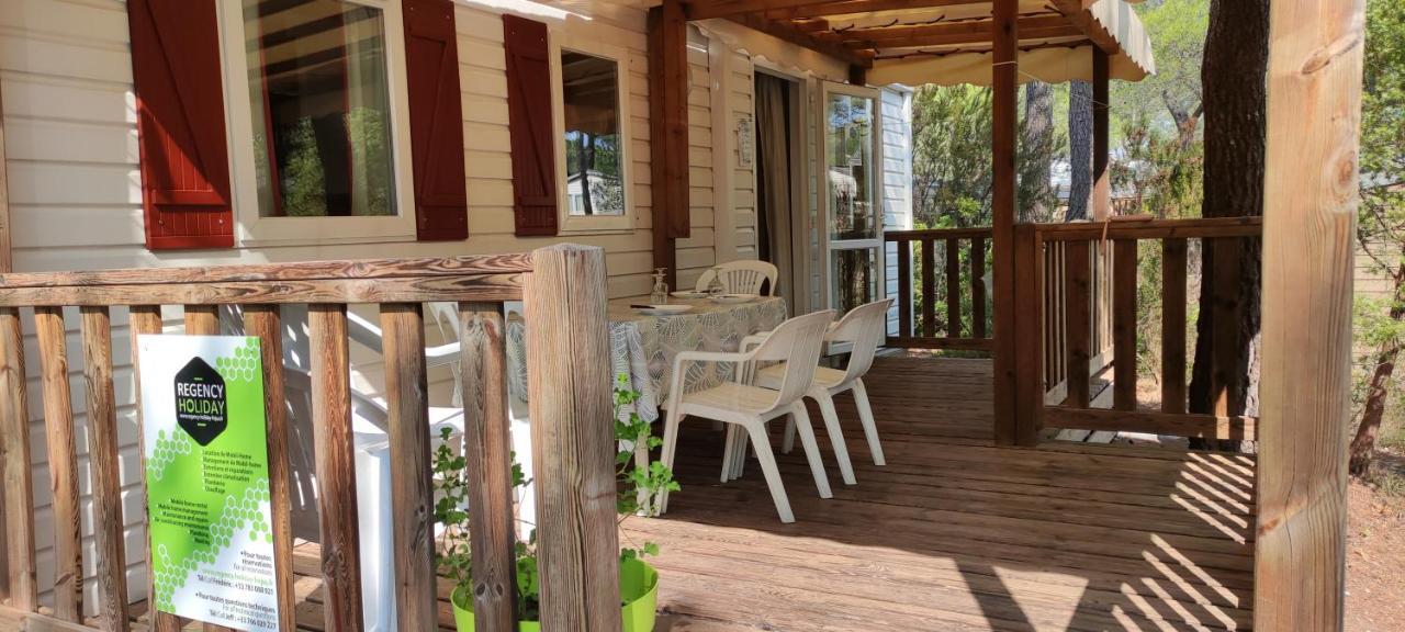 Regency Holiday Tour Operateur Dans Camping 5 Etoiles Frejus, Cote D'azur Campsite